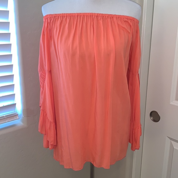ELAN BRAND NEW WITH TAGS SIZE MEDIUM GORGEOUS TOP - Picture 2 of 9